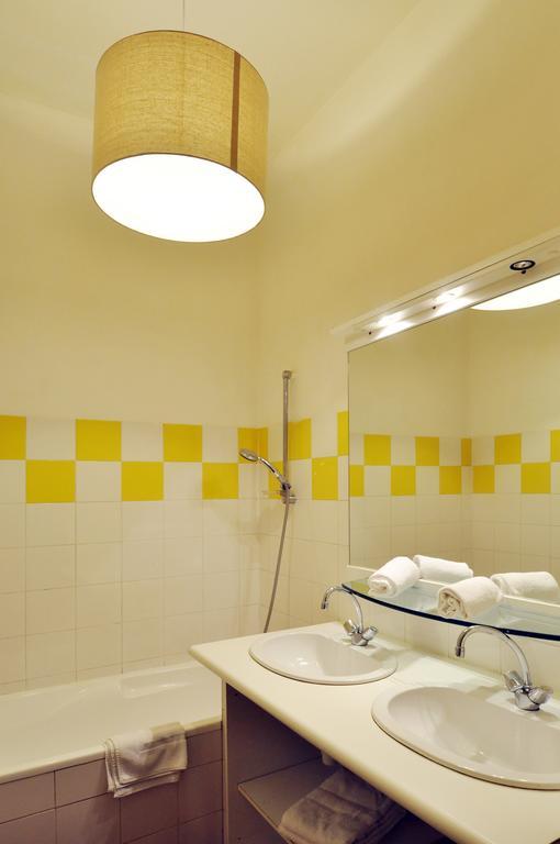 Amiraute Royale Apartment Bayonne Room photo
